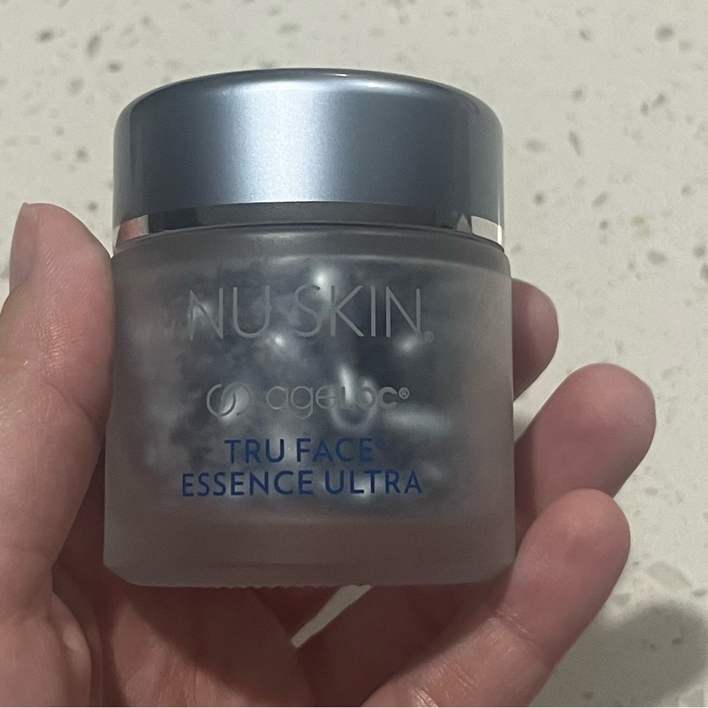Nu Skin ageLOC® Tru Face® Essence Ultra
60 CAPSULES